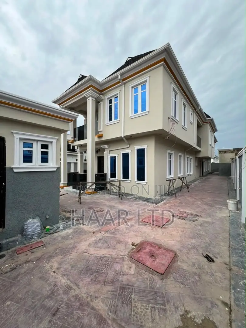 4bdrm Duplex in Abraham Adesanya Estate for rent