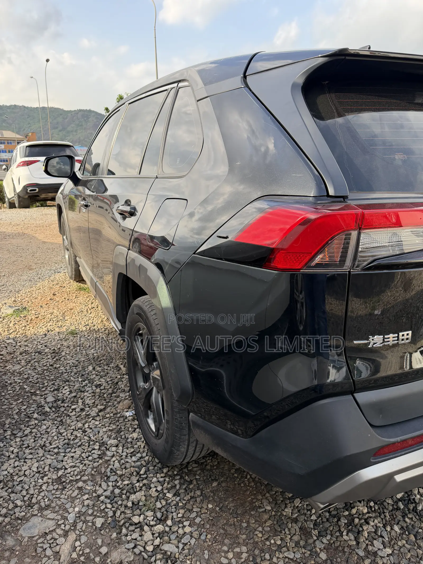 Toyota RAV4 2022 Black