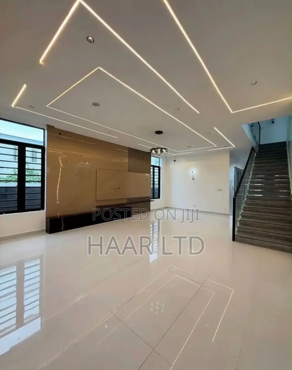 5bdrm Duplex in Lekki Phase 2 for sale