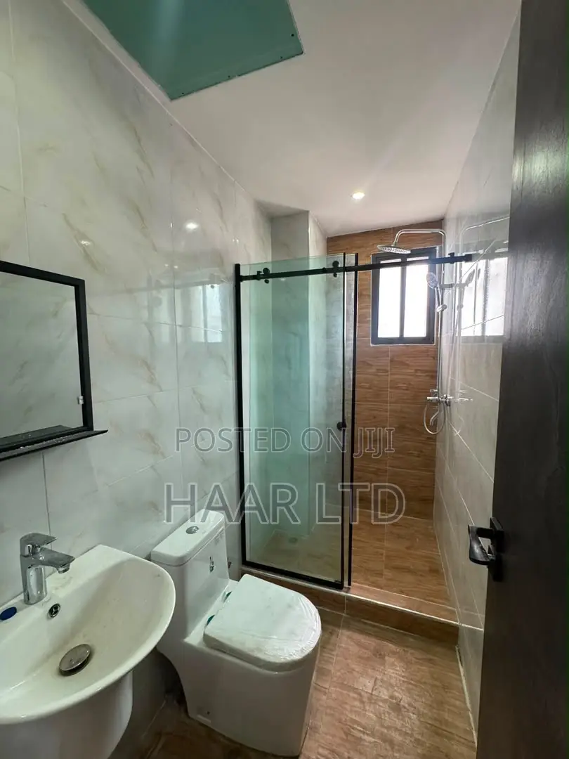 2bdrm Apartment in Lekki Phase 1 for sale