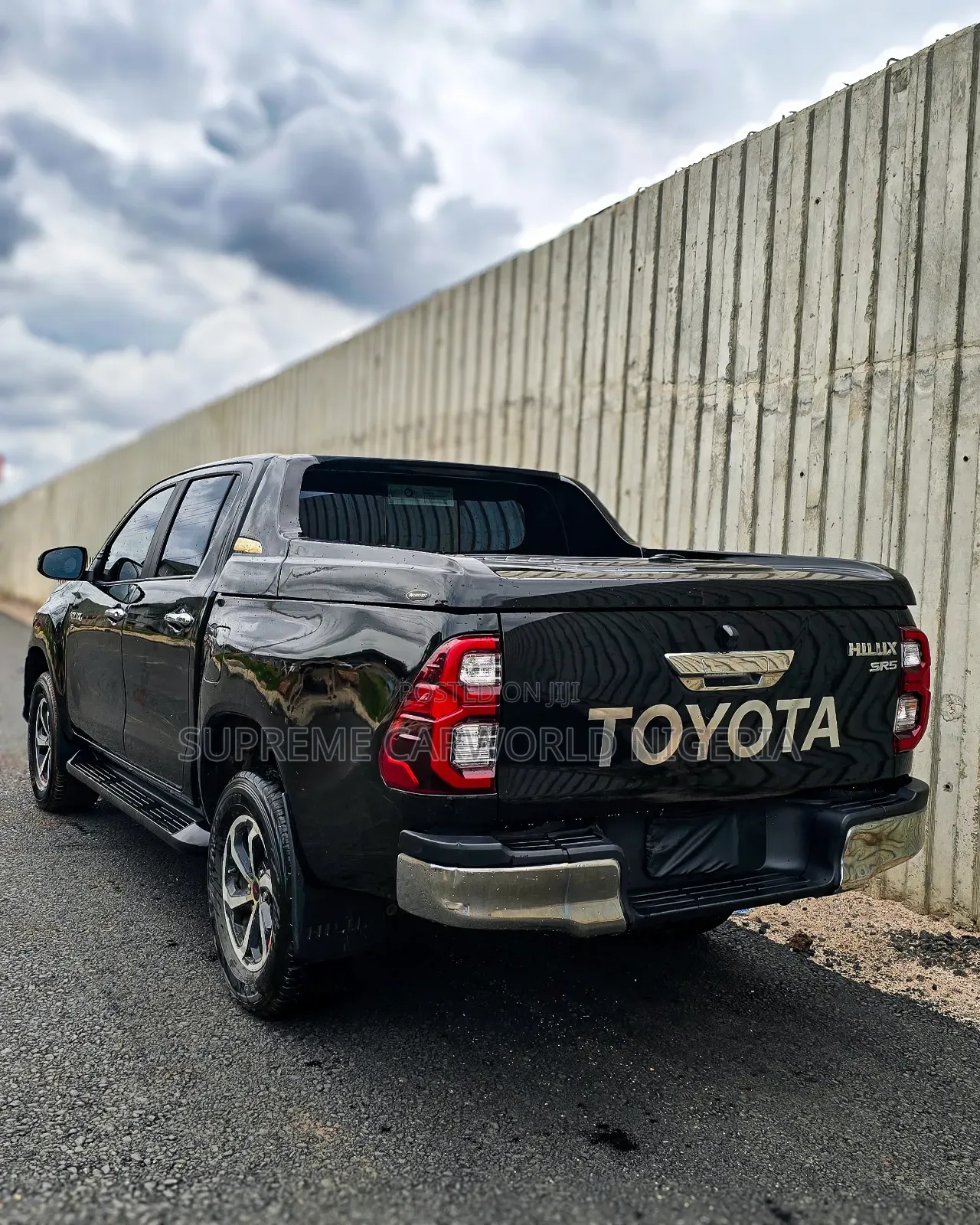Toyota Hilux 2020 Black