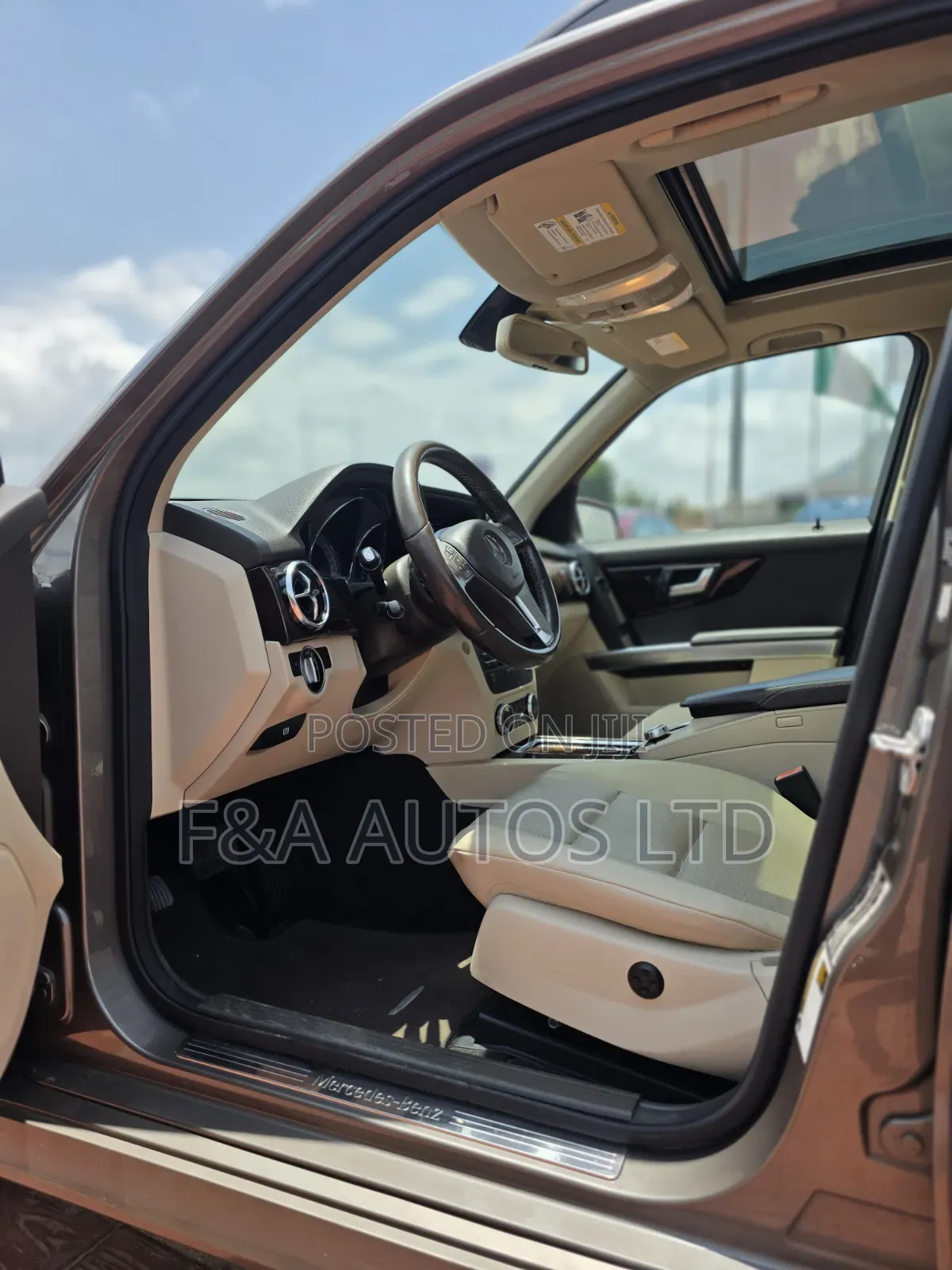 Mercedes-Benz GLK-Class 2014 Brown