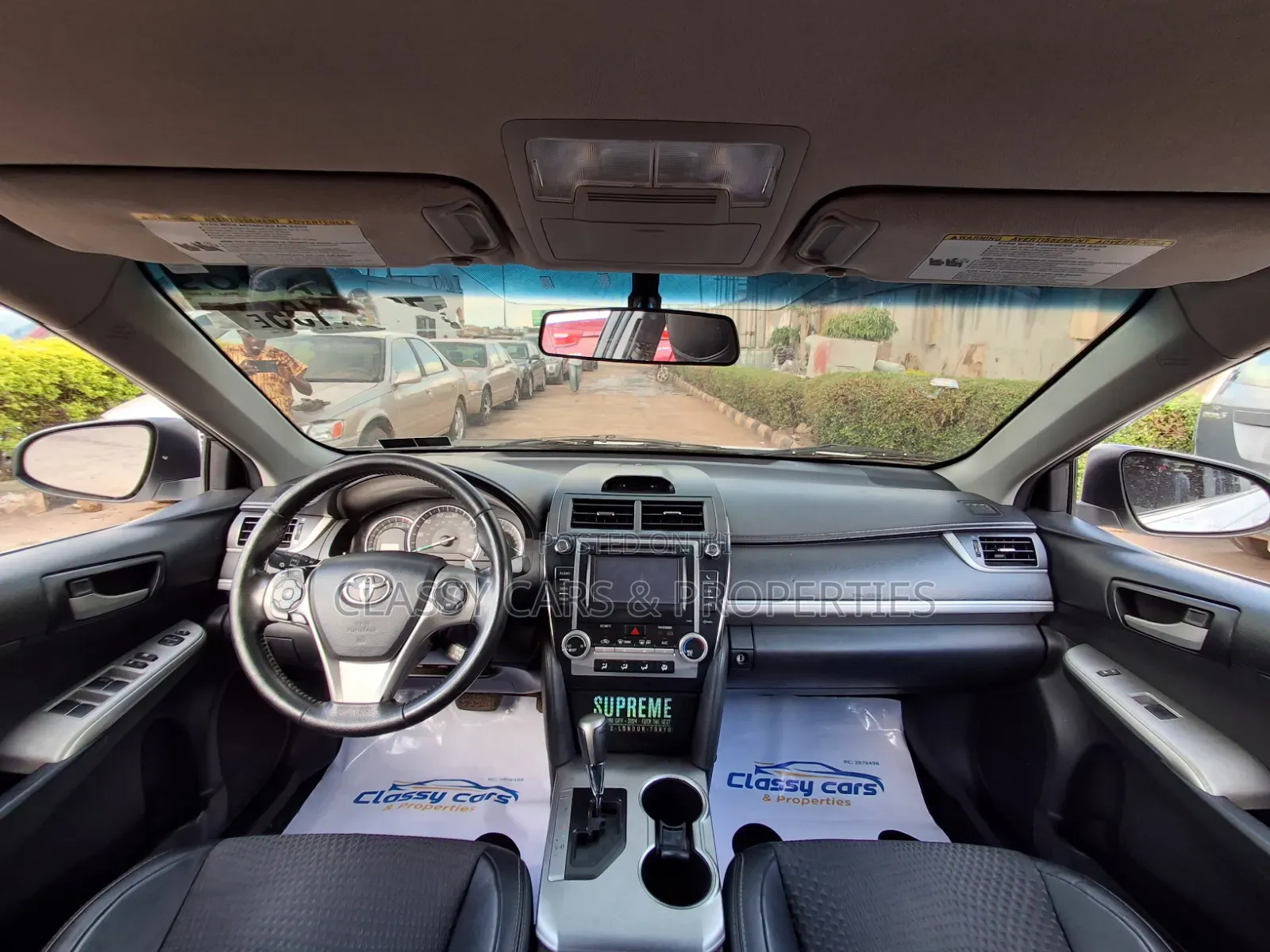 Toyota Camry SE 4dr Sedan (2.5L 4cyl 6A) 2014 White
