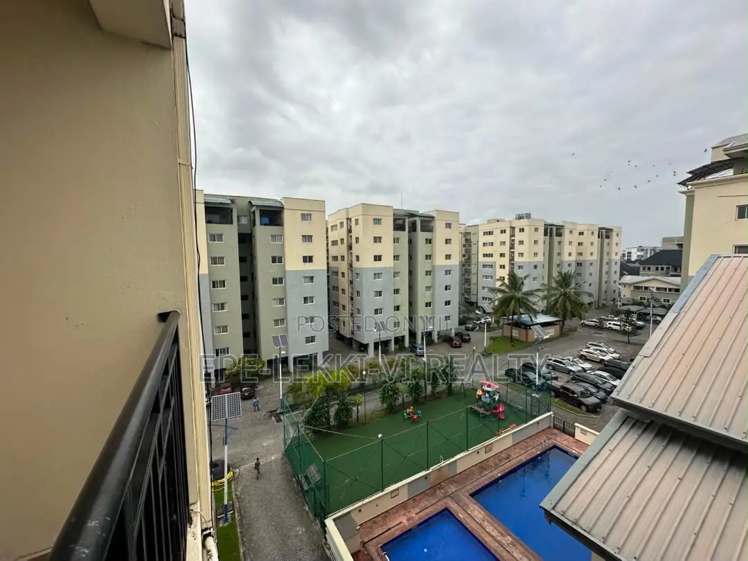 4bdrm Apartment in Lekki for rent