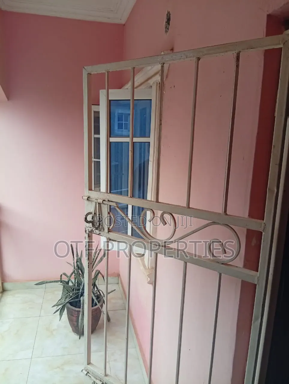 2bdrm Apartment in Fo1, Kubwa for rent