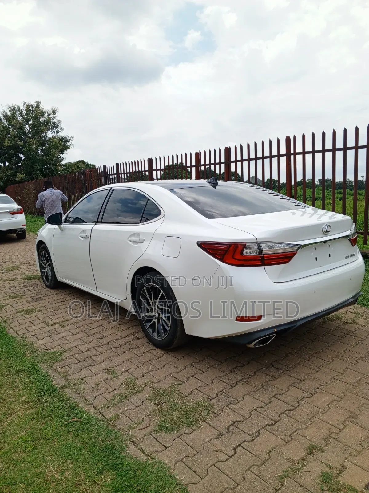 Lexus ES 2017 White