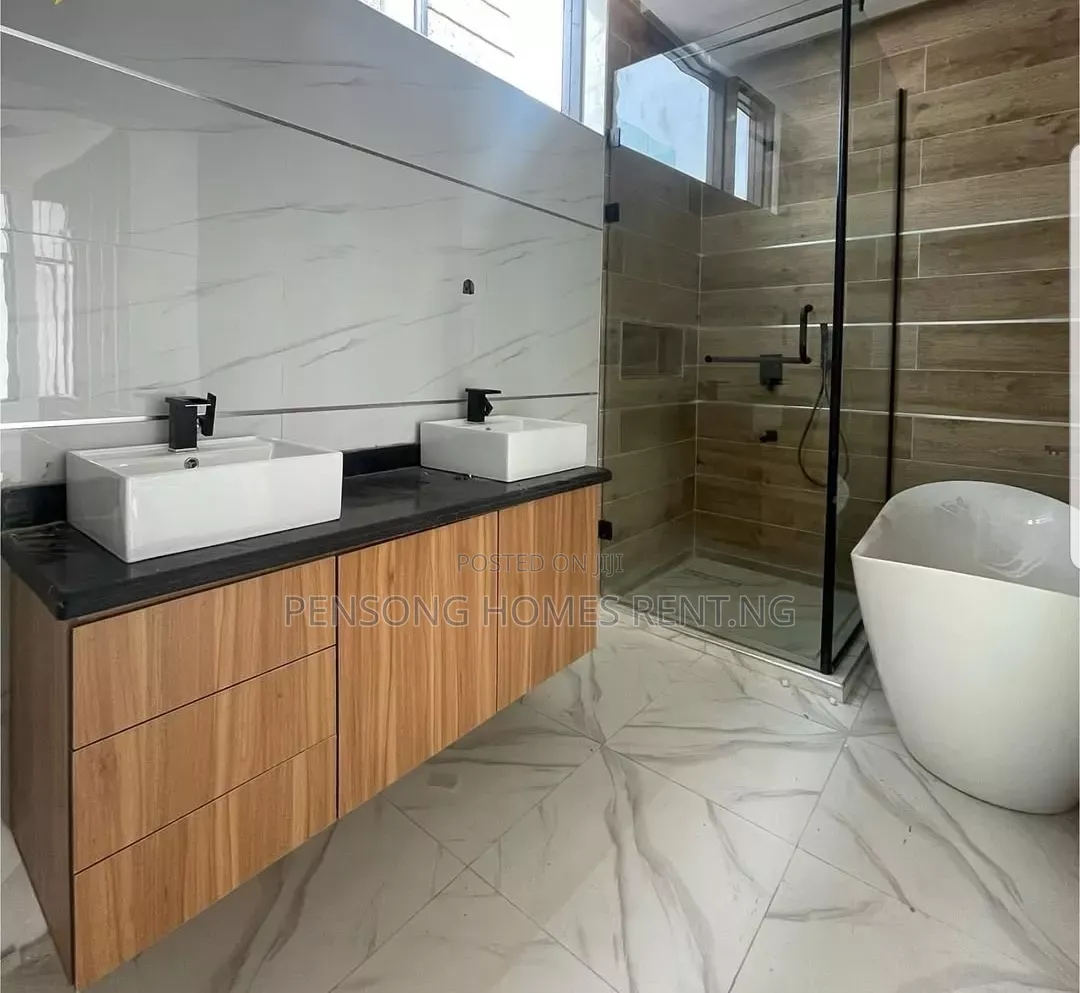 4bdrm Duplex in Ikota Lekki for rent