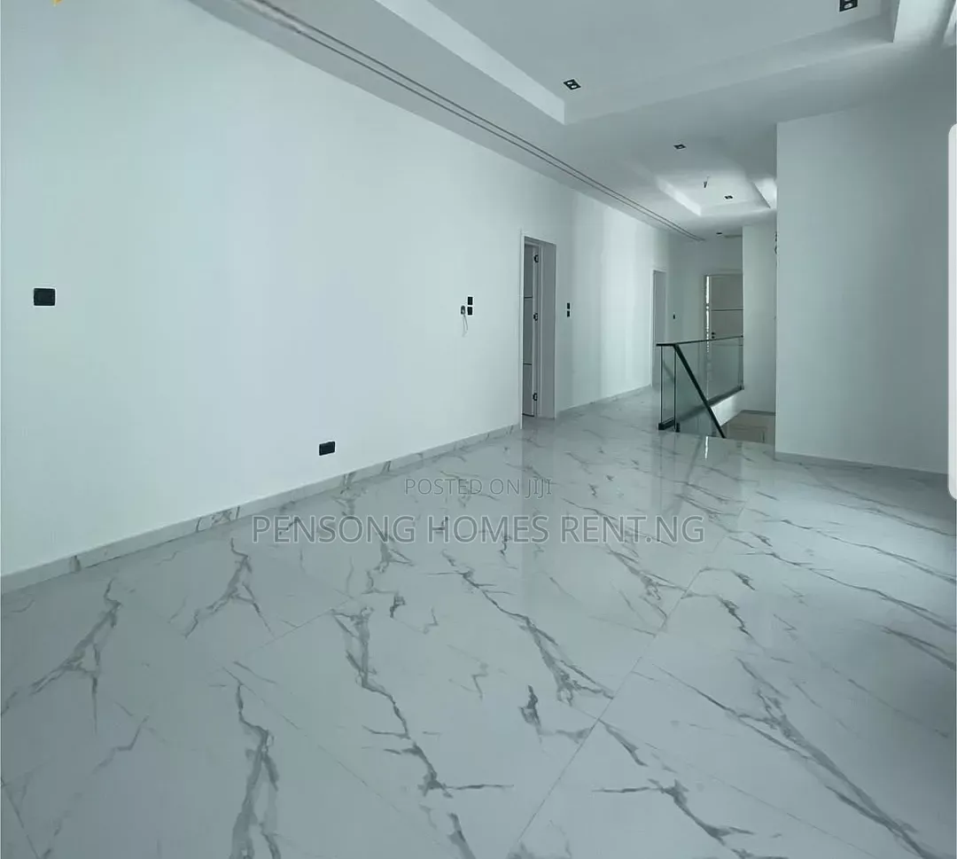 4bdrm Duplex in Ikota Lekki for rent