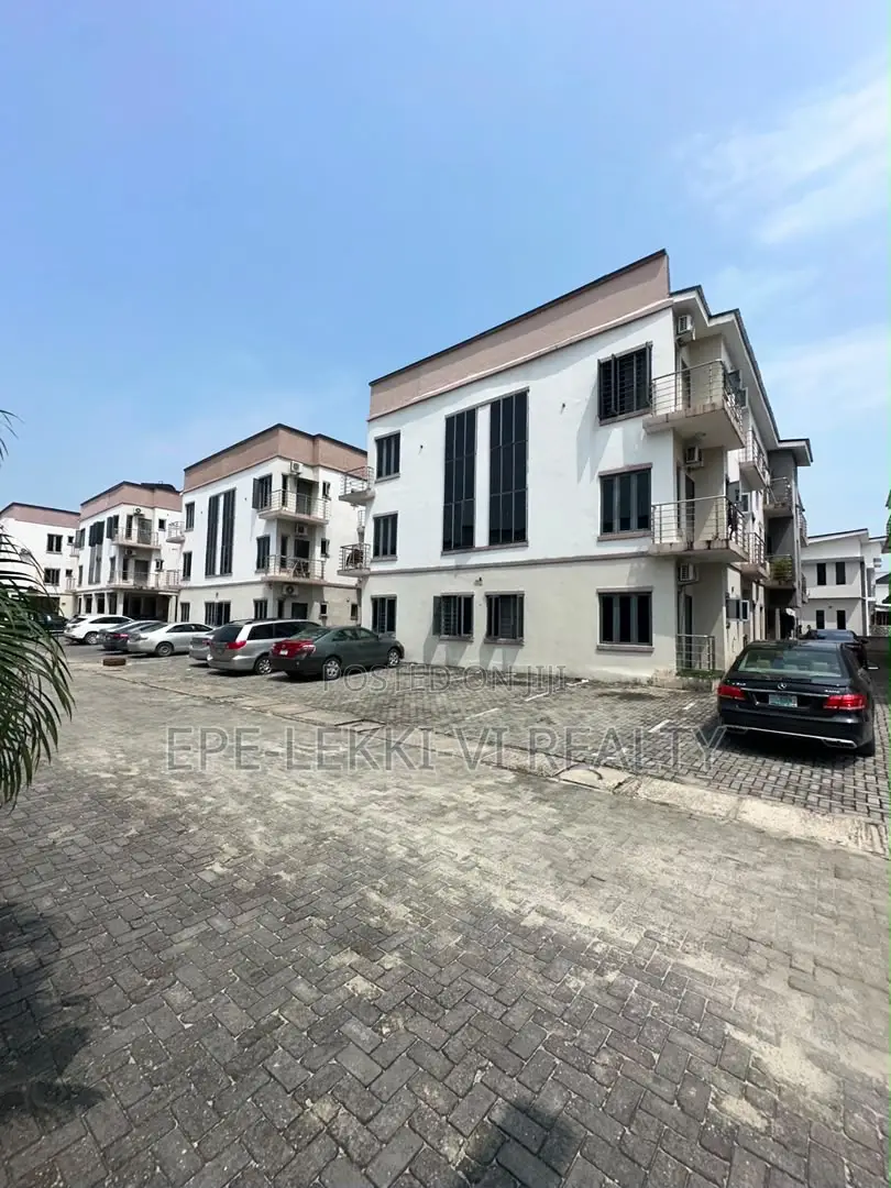 4bdrm Apartment in Lekki for rent