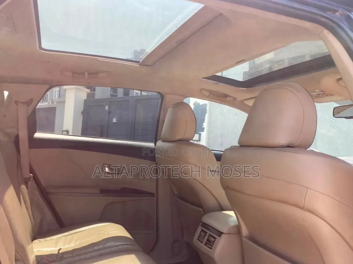 Toyota Venza XLE 2010 Black