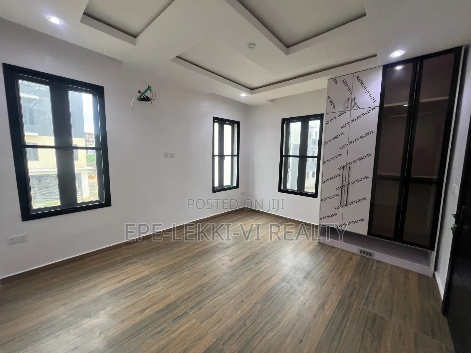 3bdrm Block of Flats in Congress Park, Lekki for rent