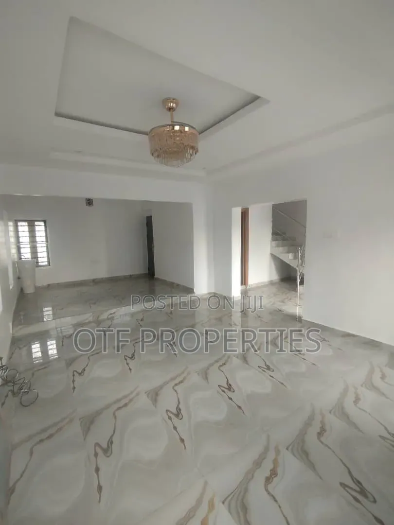 4bdrm Duplex in Fo1, Kubwa for rent