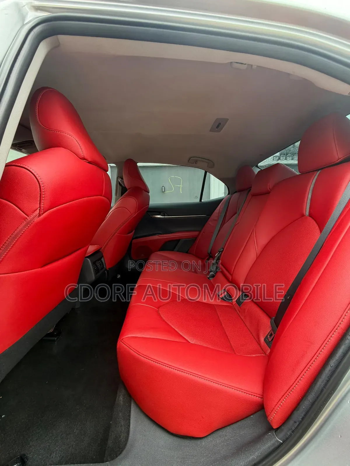 Toyota Camry 2019 Silver