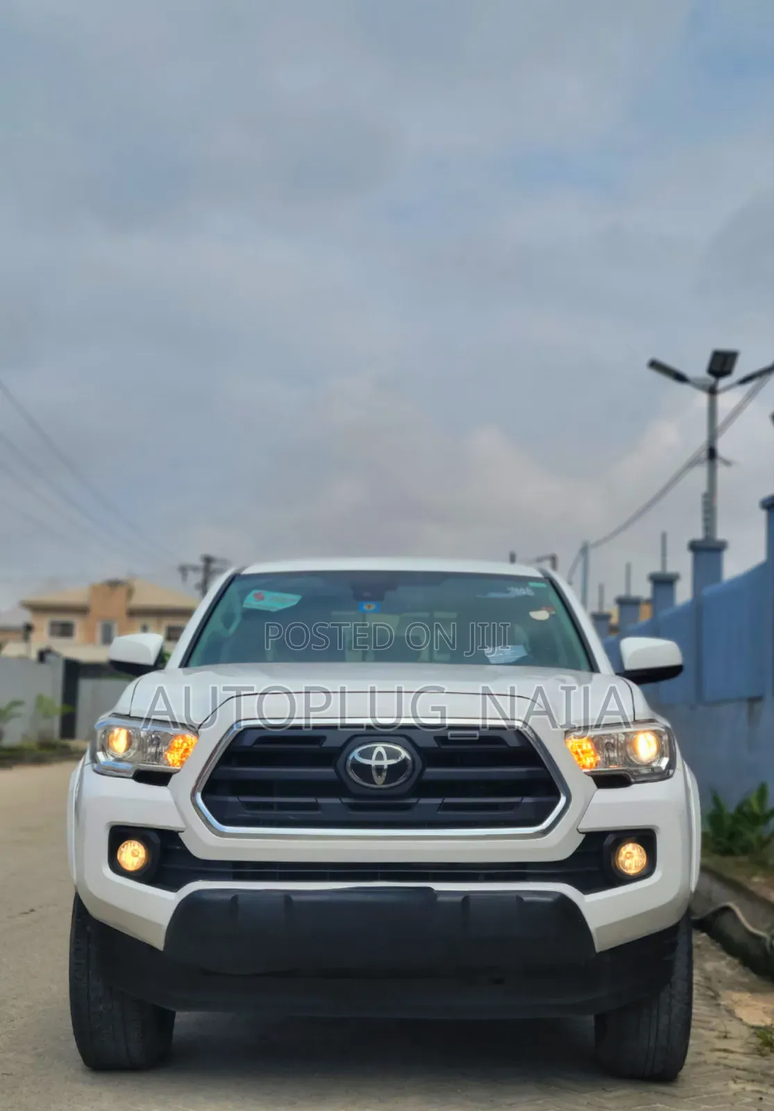 Toyota Tacoma 2019 White