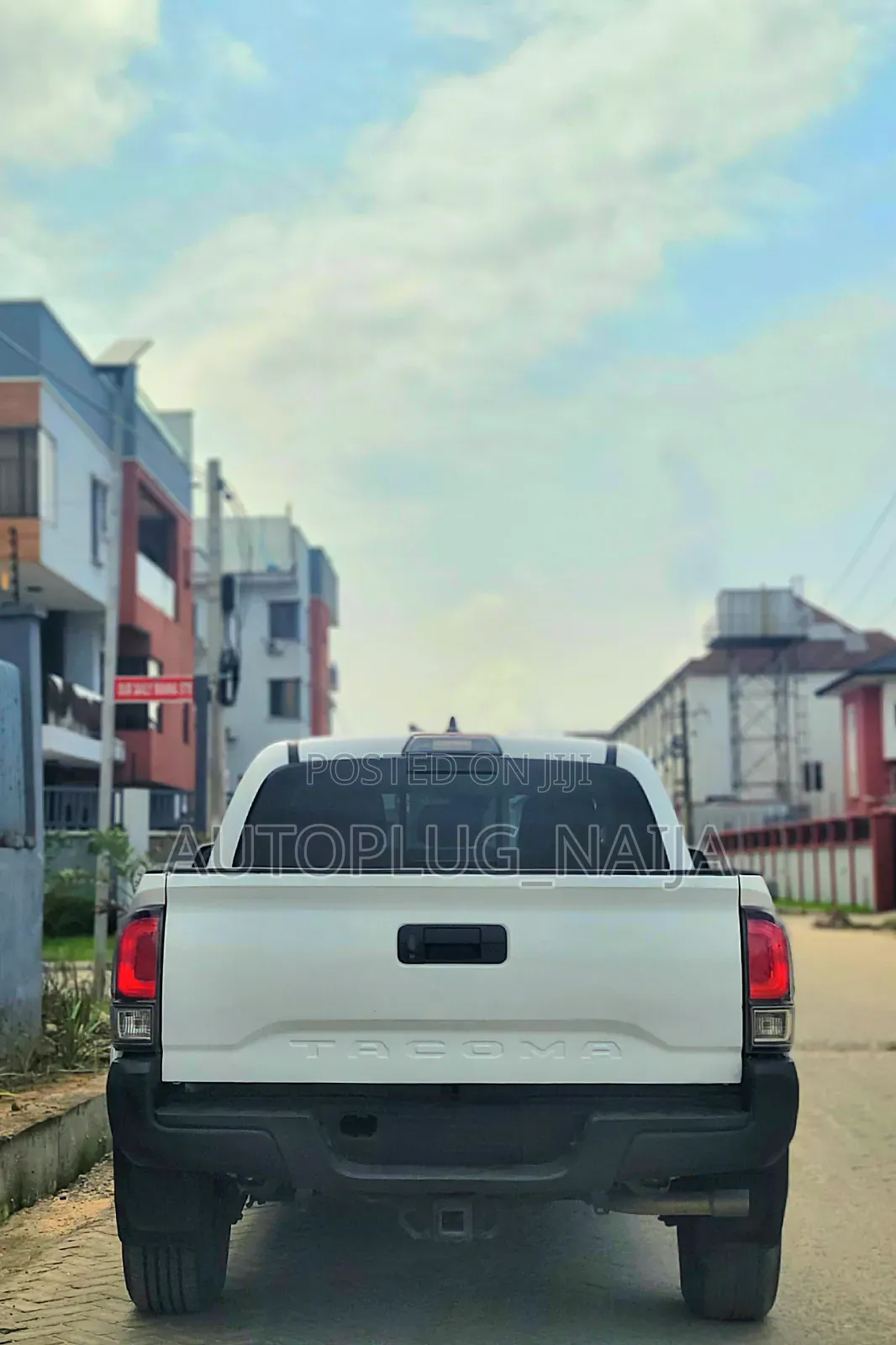 Toyota Tacoma 2019 White