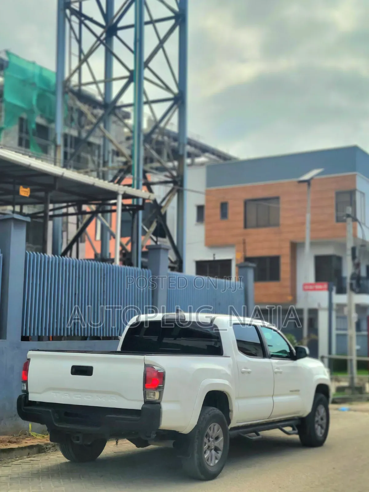 Toyota Tacoma 2019 White