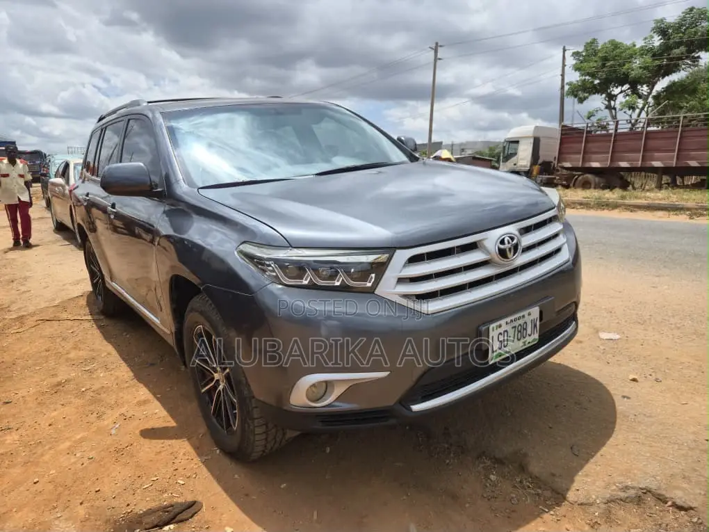 Toyota Highlander 2013 Gray