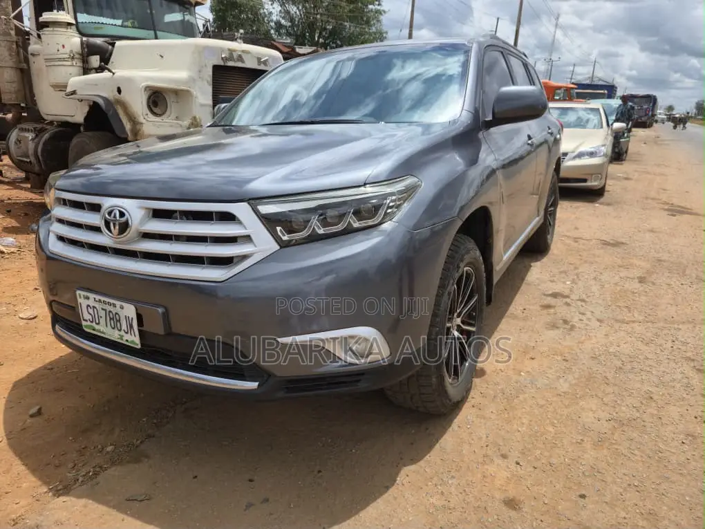 Toyota Highlander 2013 Gray