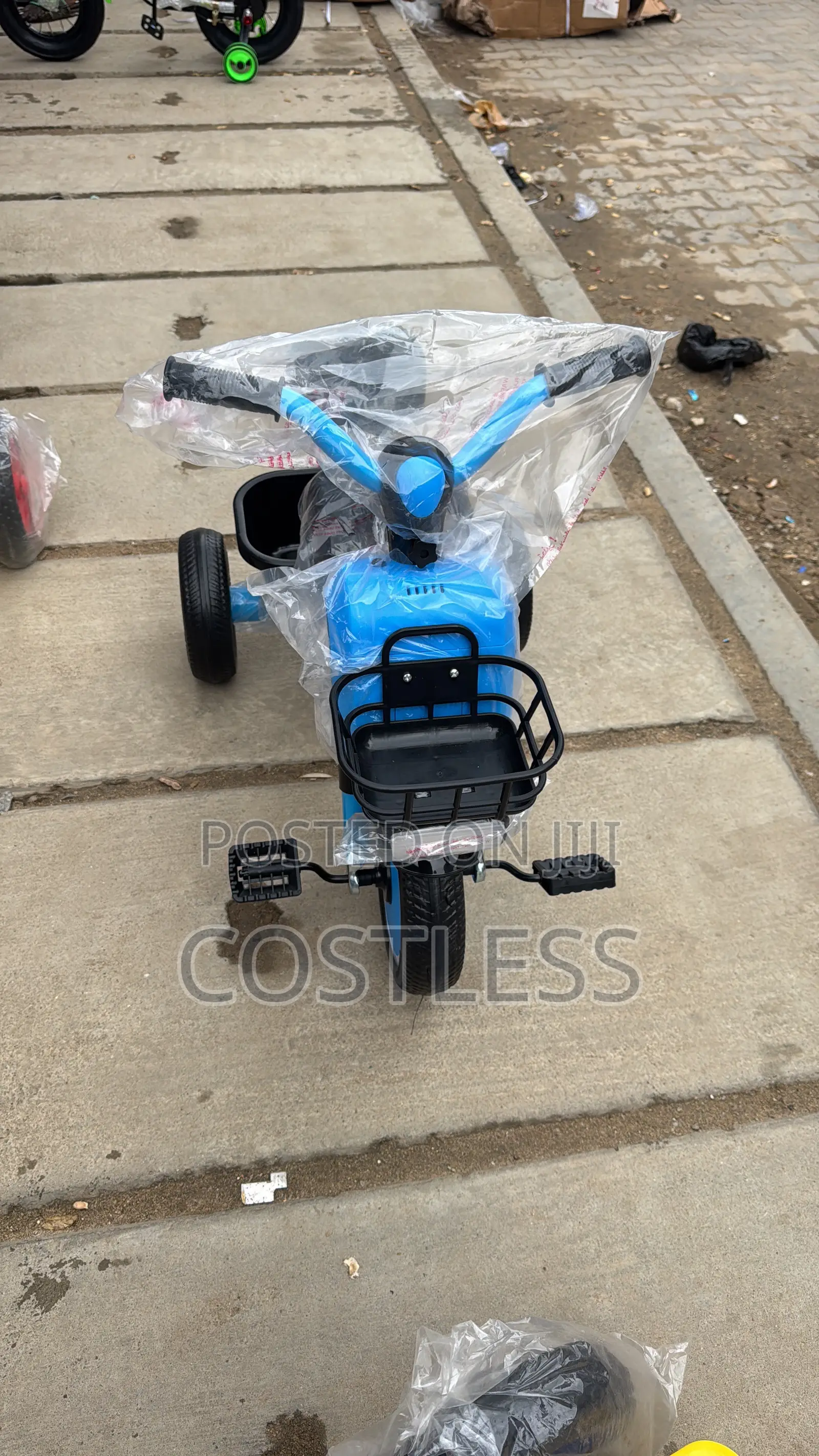 Modern Kids Tricycle