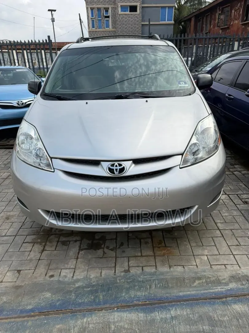 Toyota Sienna LE FWD 2006 Silver