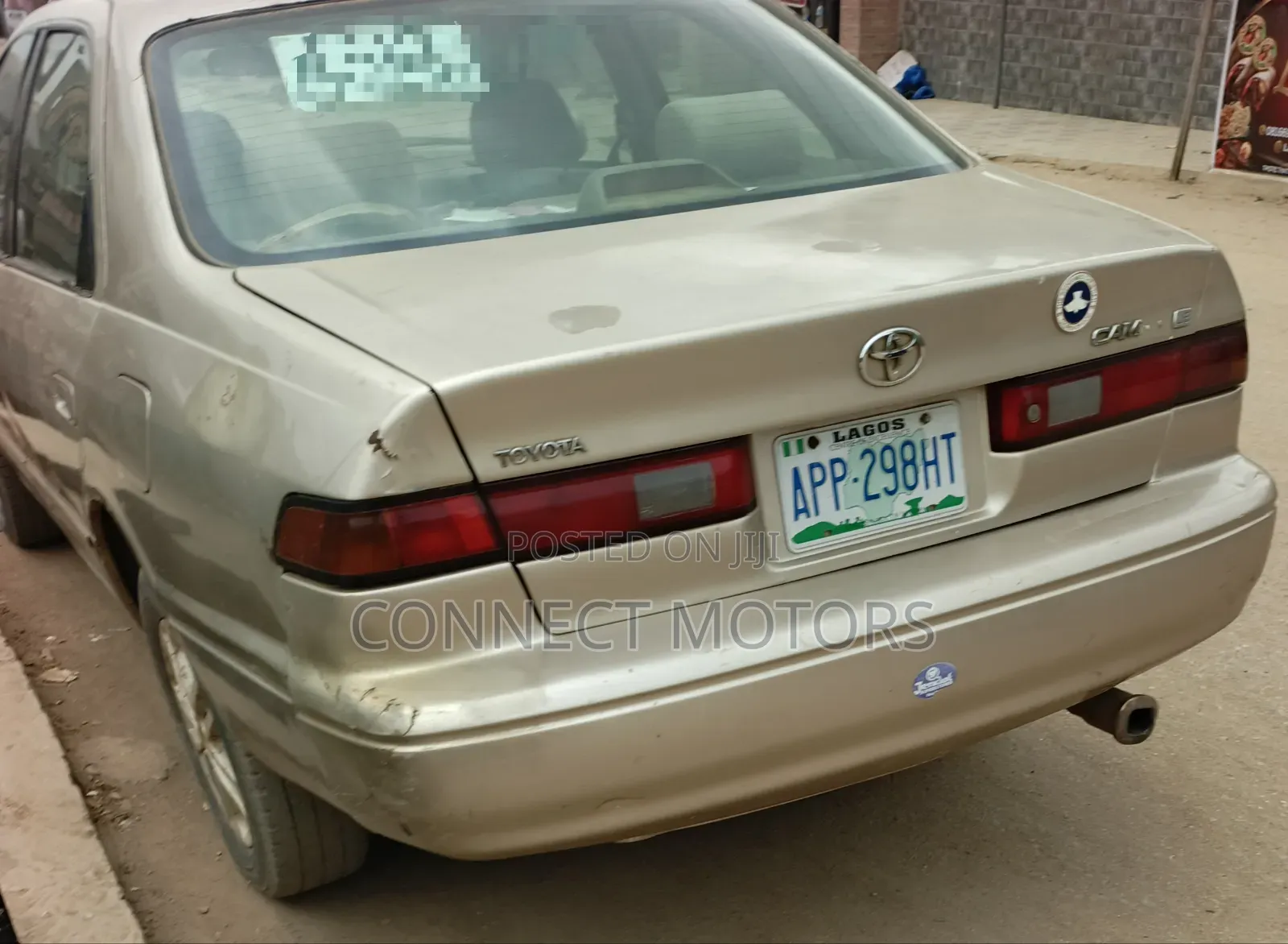 Toyota Camry Automatic 1999 Gold