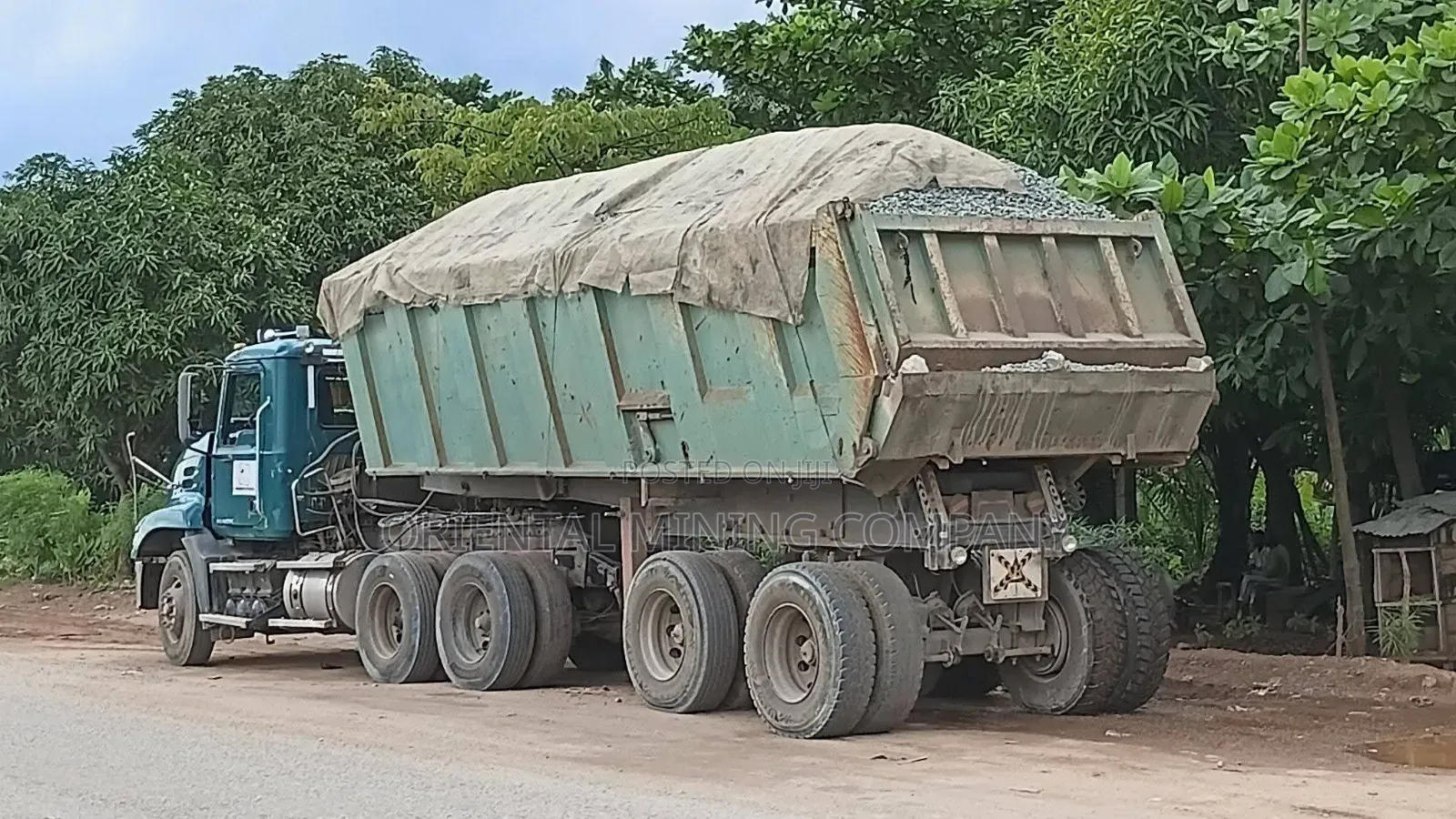 Iron Black Chippings and Granite, All Sizes Are Available