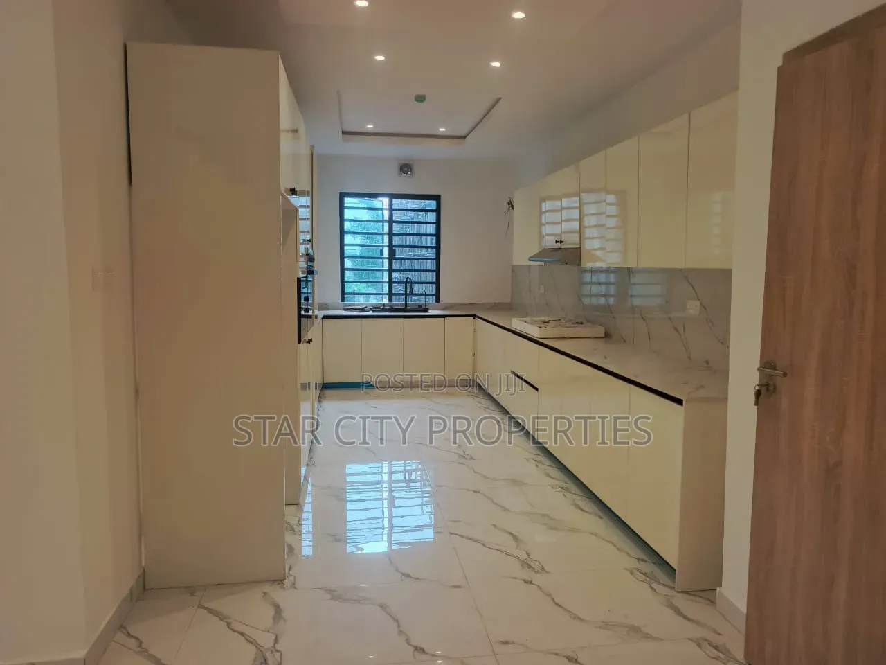 4bdrm Maisonette in Ikeja Gra Lagos for rent