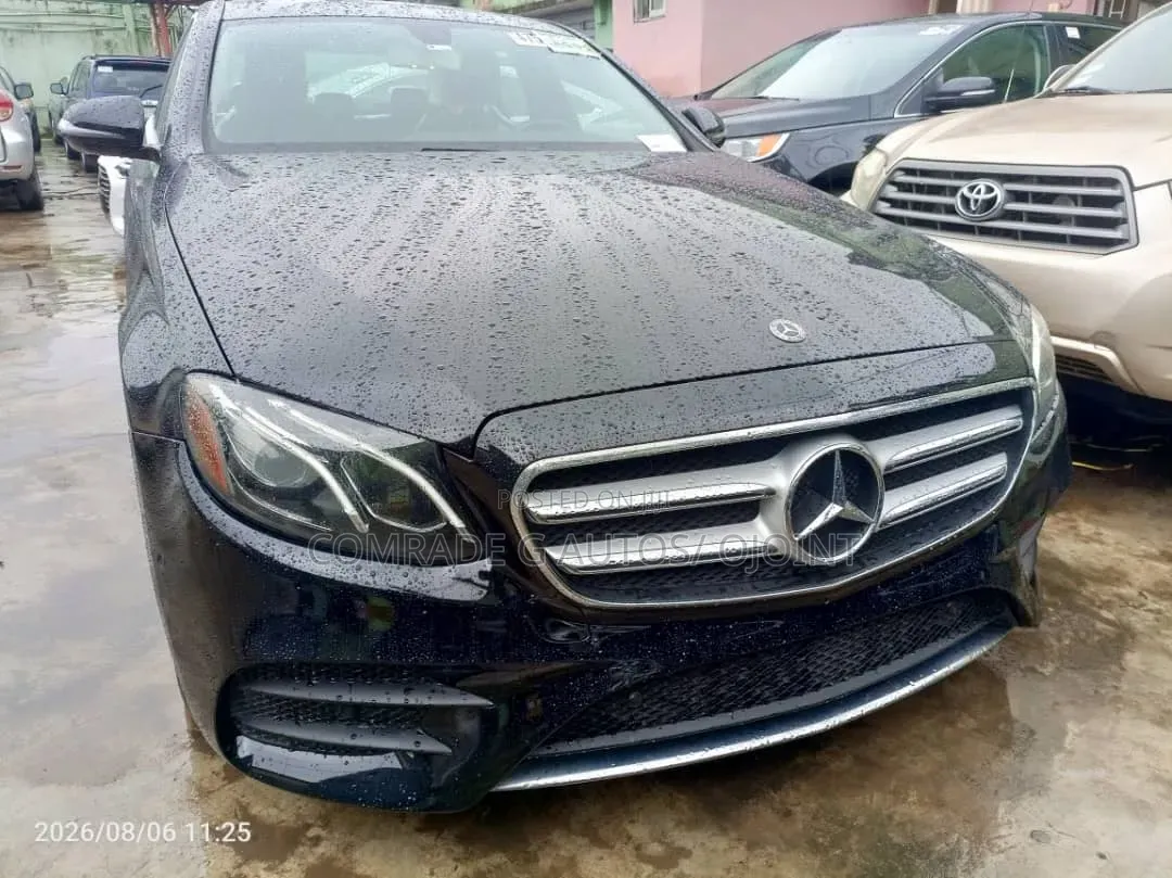 Mercedes-Benz E400 2018 Black
