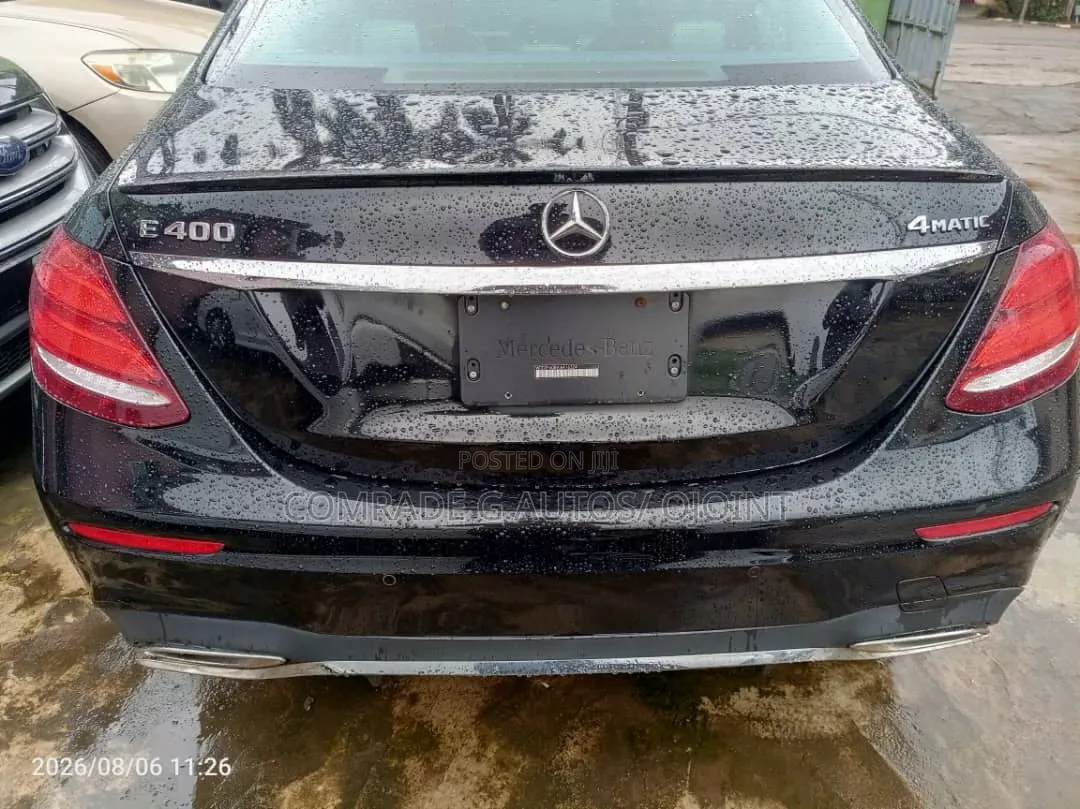 Mercedes-Benz E400 2018 Black