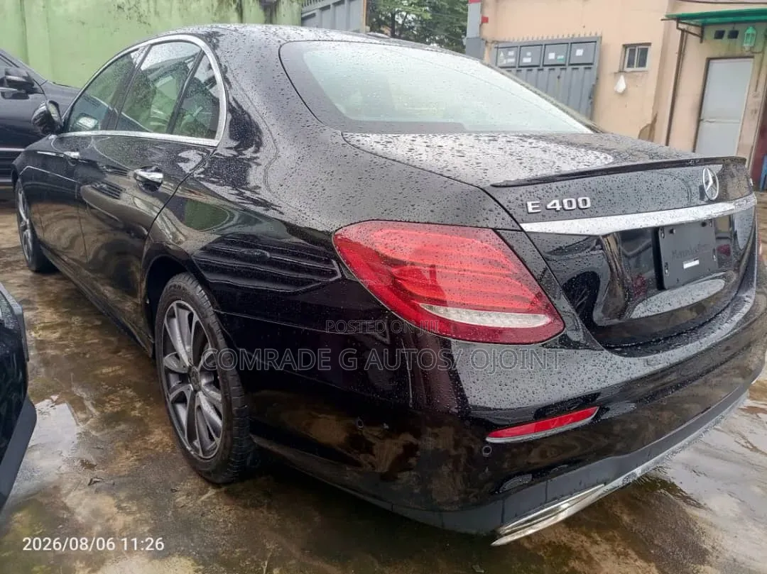 Mercedes-Benz E400 2018 Black
