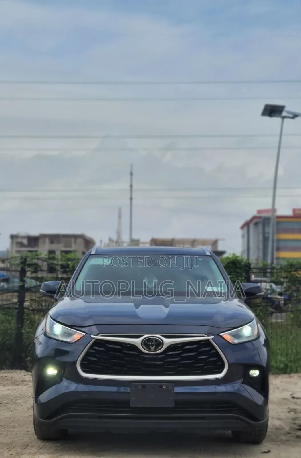 Toyota Highlander XLE 2021 Blue