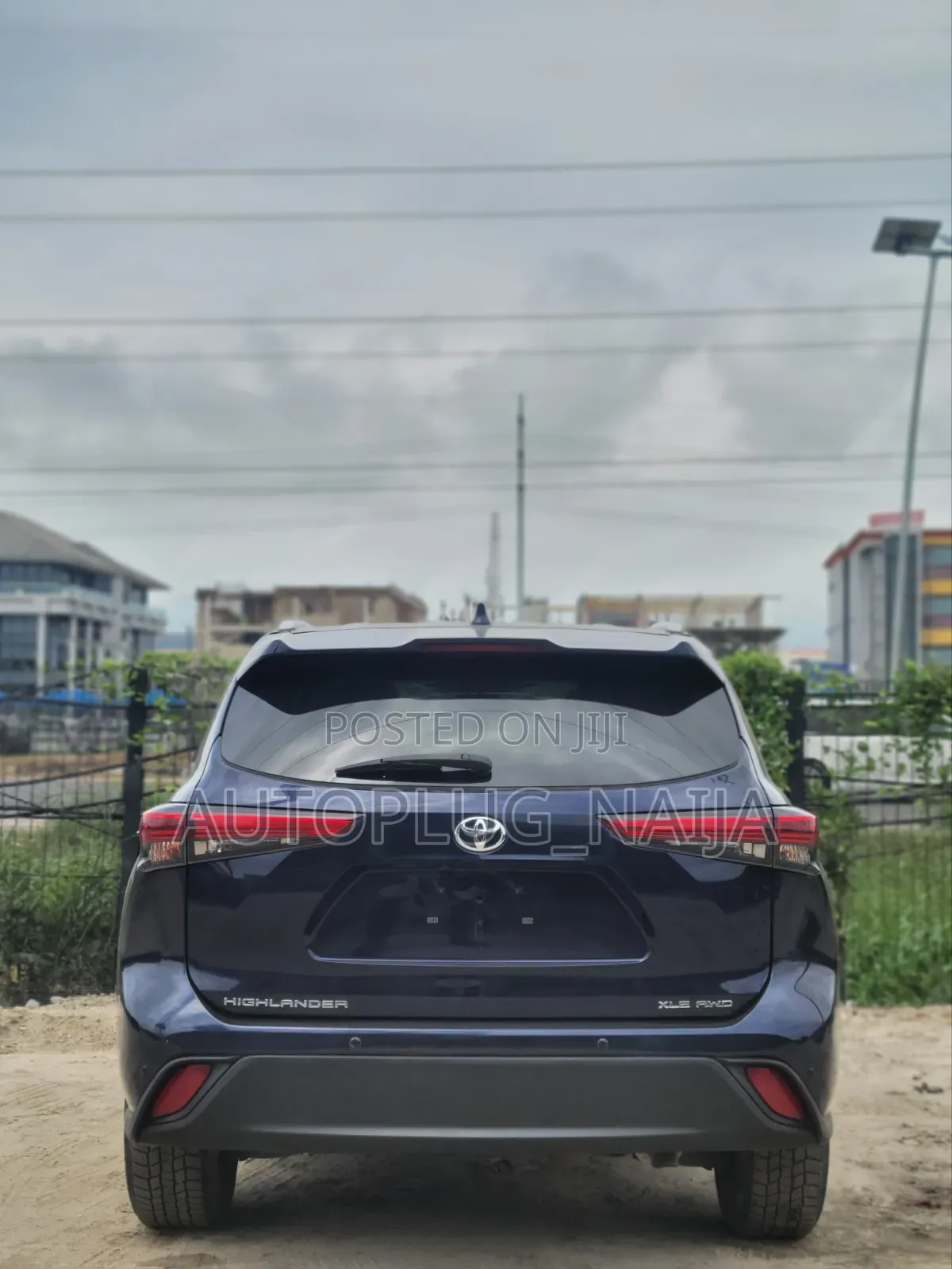 Toyota Highlander XLE 2021 Blue