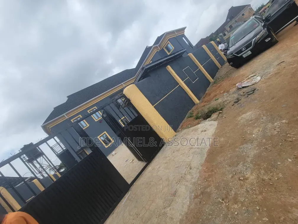Furnished Mini Flat in Ayobo for rent