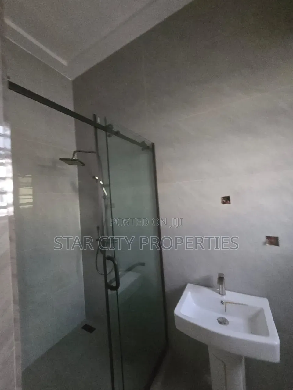 5bdrm Duplex in Omole Phase 2 for sale