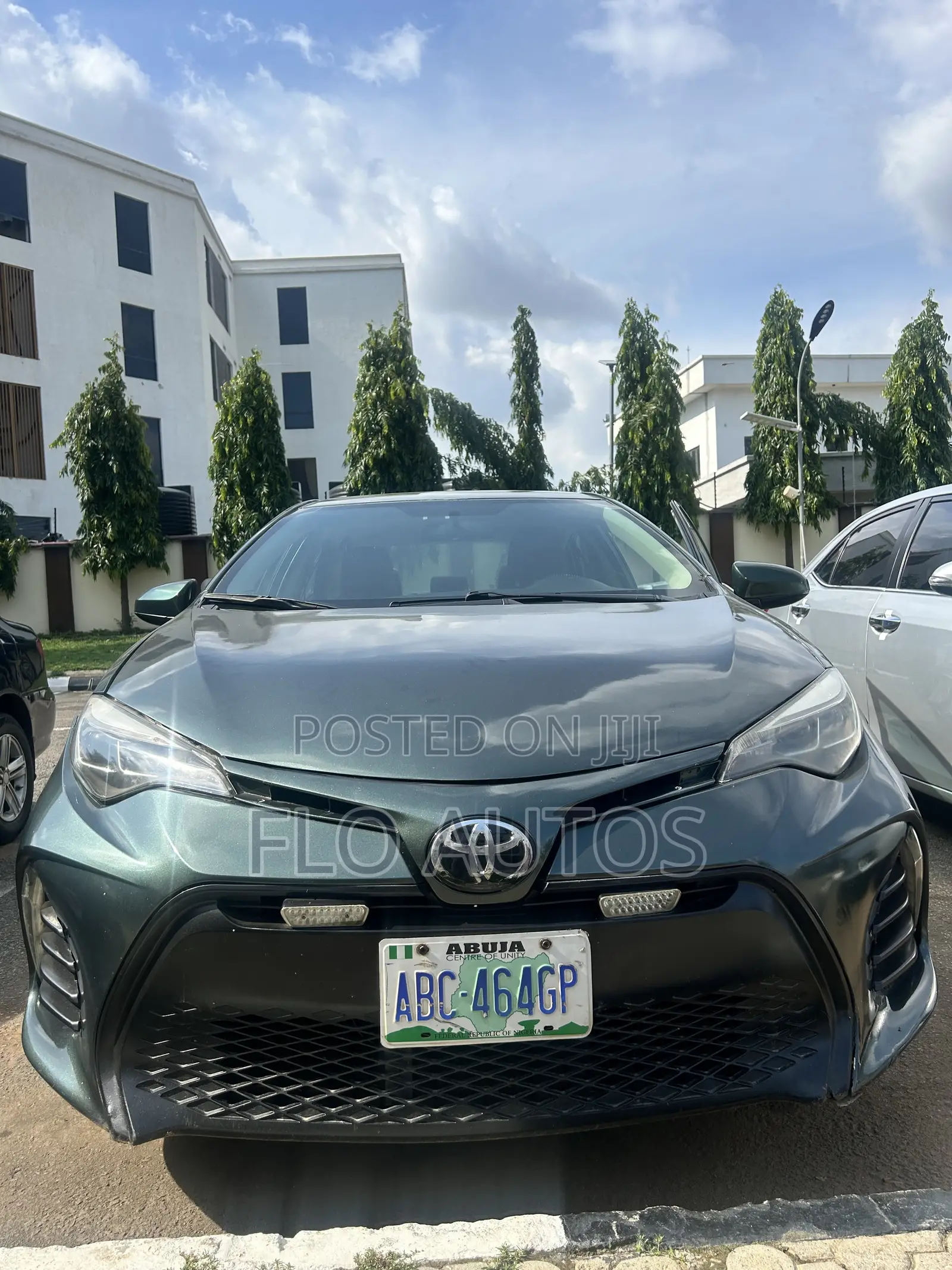 Toyota Corolla LE 4dr Sedan (1.8L 4cyl CVT) 2015 Green
