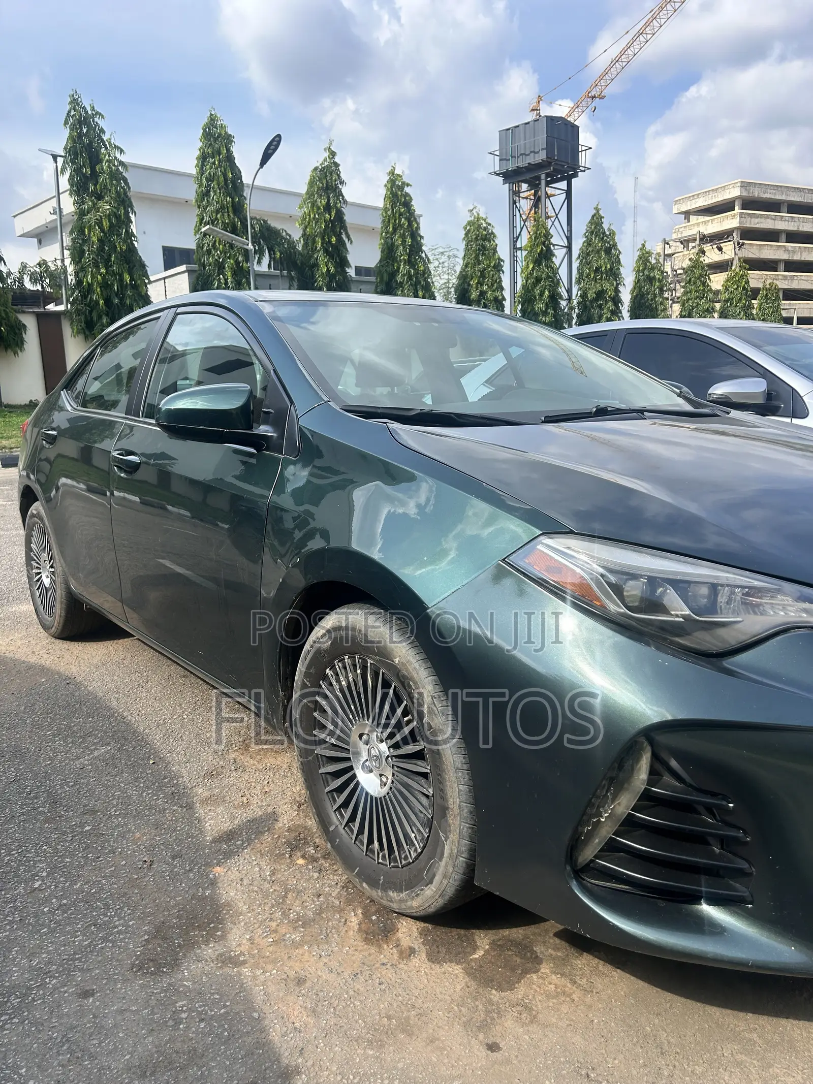 Toyota Corolla LE 4dr Sedan (1.8L 4cyl CVT) 2015 Green
