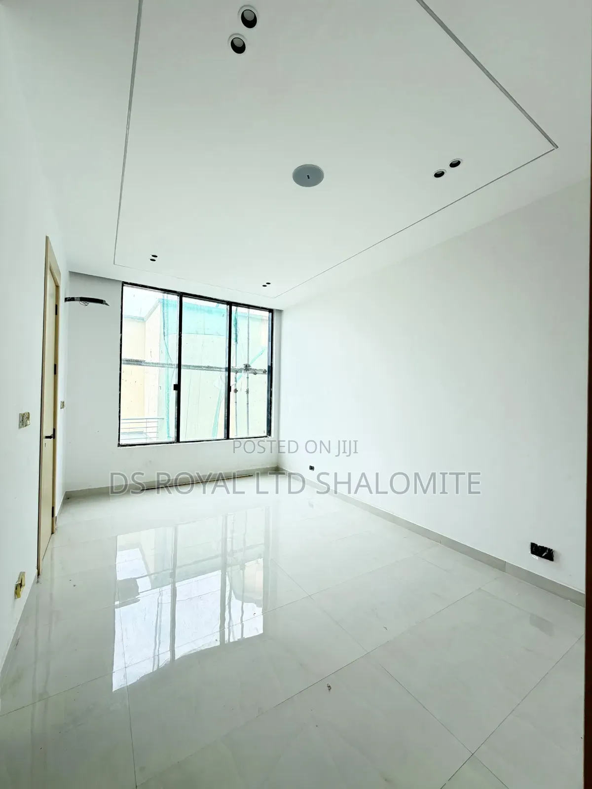 2bdrm Apartment in Lekki Phase 1 for sale