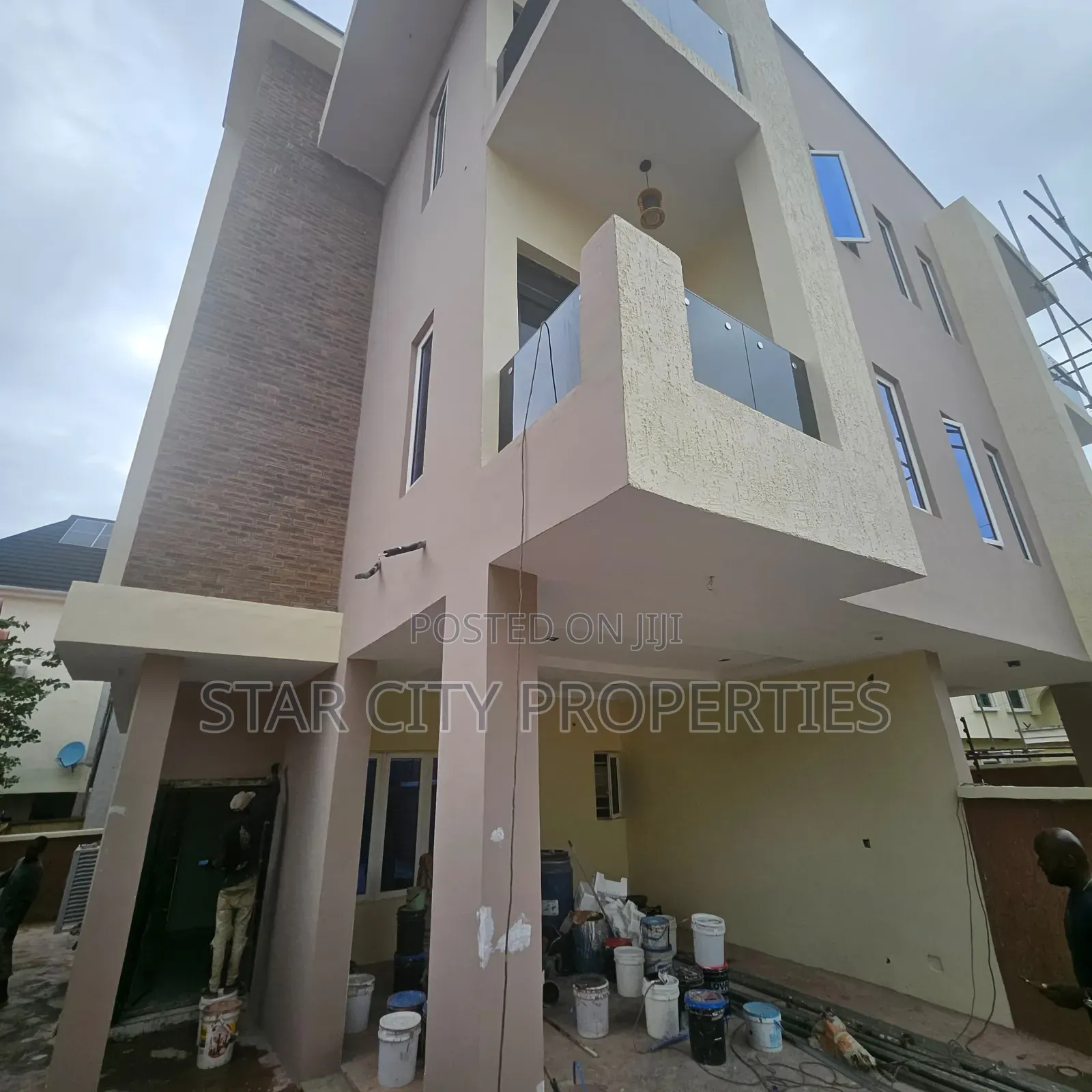 4bdrm House in Magodo Phase 2 for sale
