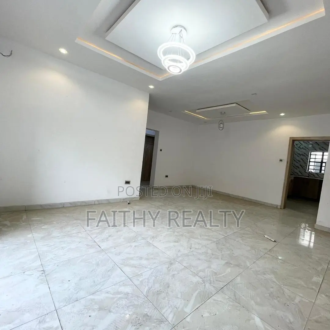 3bdrm Apartment in Ikota, Lekki for rent