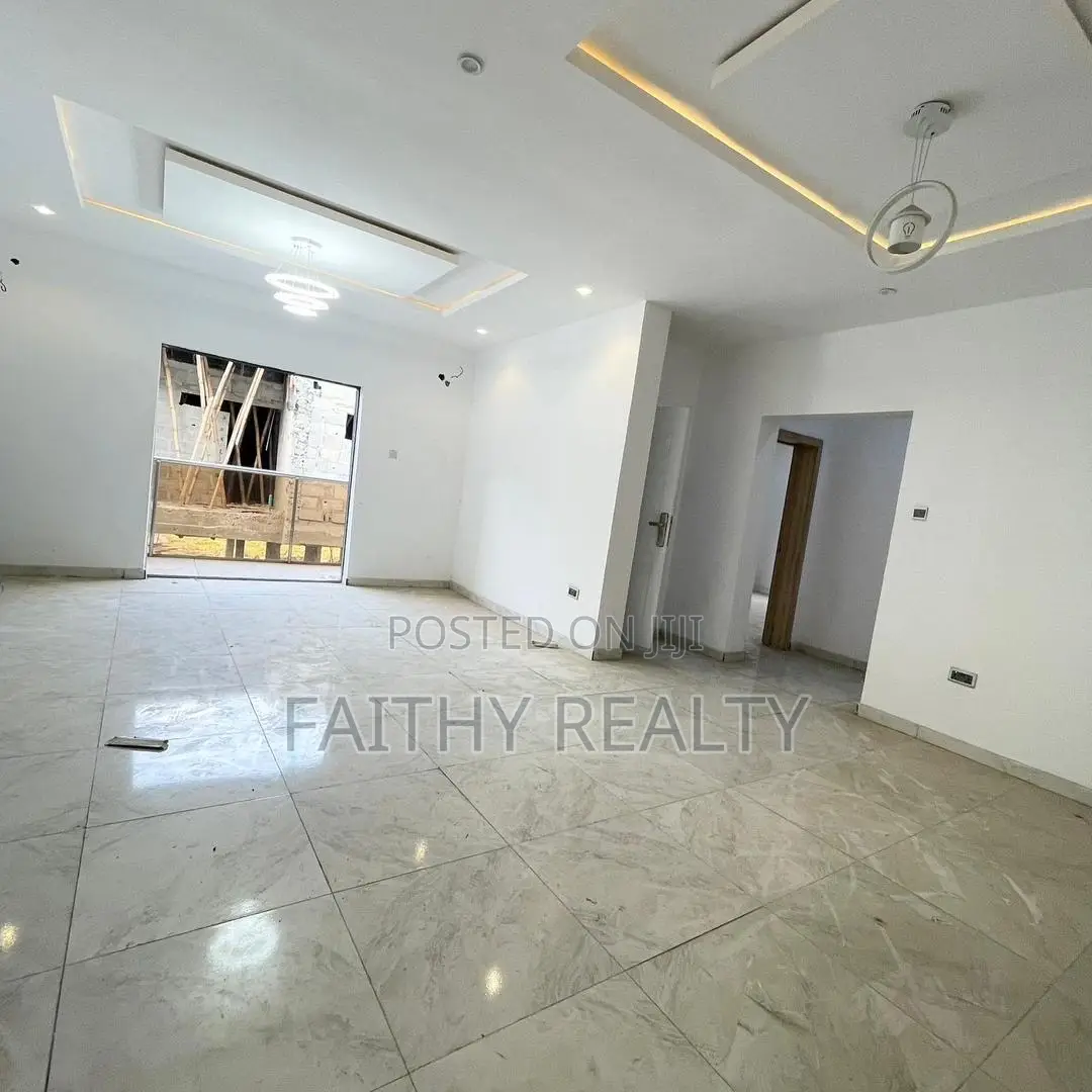 3bdrm Apartment in Ikota, Lekki for rent