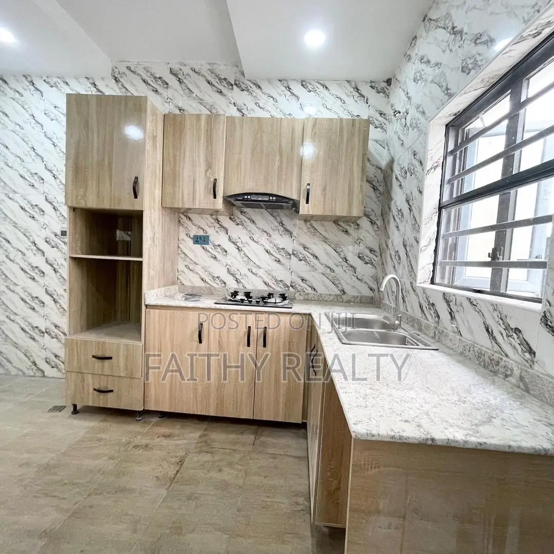 3bdrm Apartment in Ikota, Lekki for rent