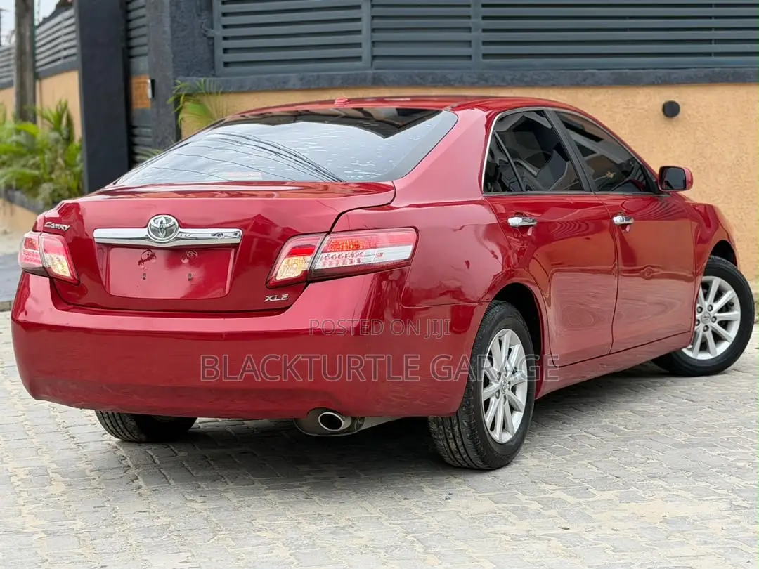 Toyota Camry 2010 Red