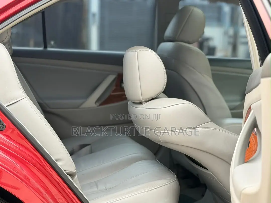 Toyota Camry 2010 Red