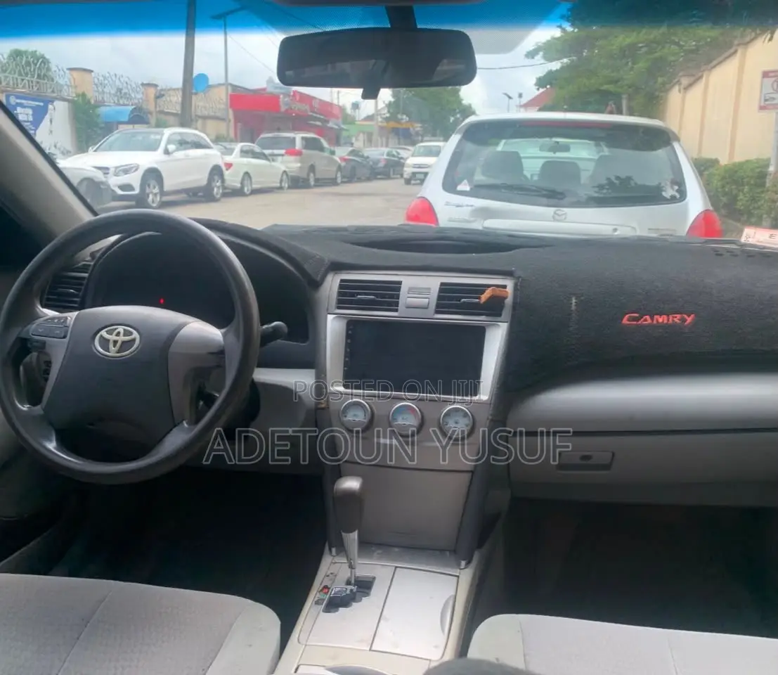 Toyota Camry 2010 Gray