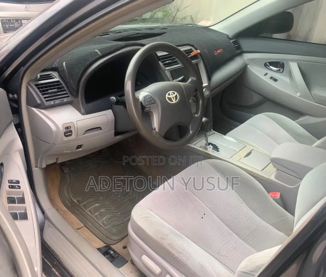 Toyota Camry 2010 Gray