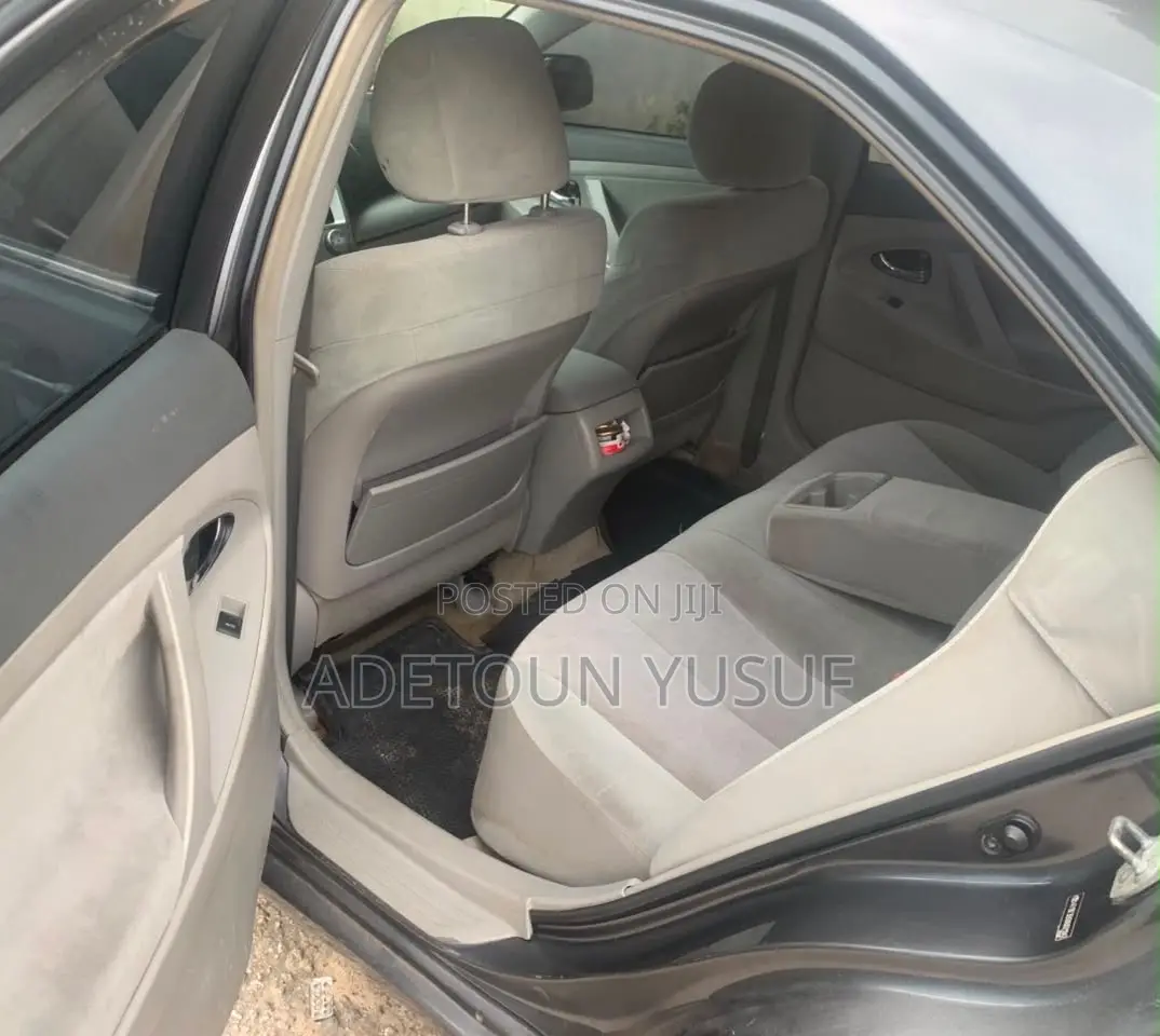 Toyota Camry 2010 Gray