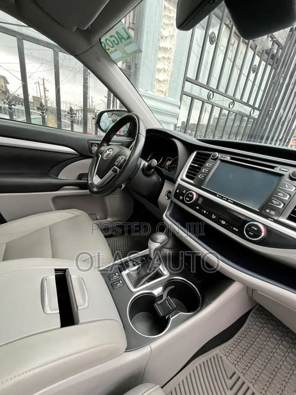 Toyota Highlander 2017 Silver