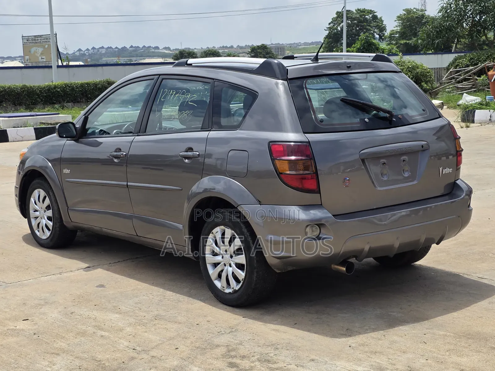 Pontiac Vibe 2006 Gray