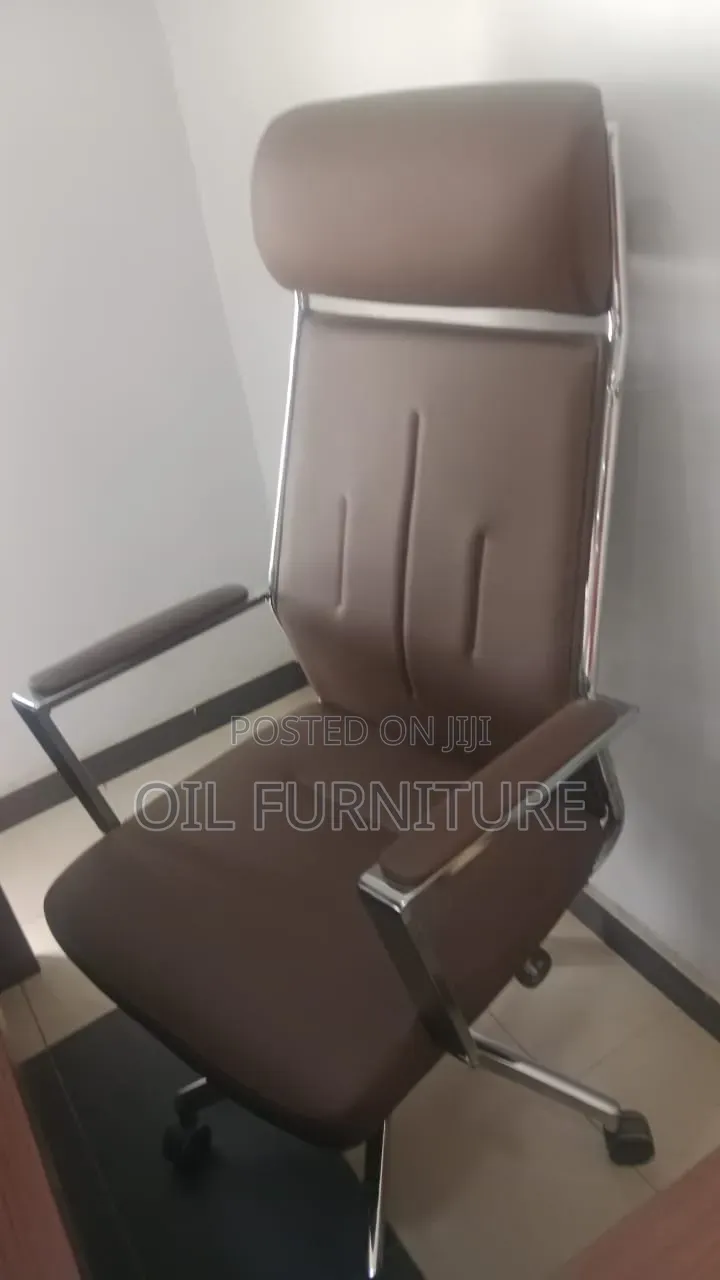Ergonomic CEO Boss Office Chair – Premium Brown Leather