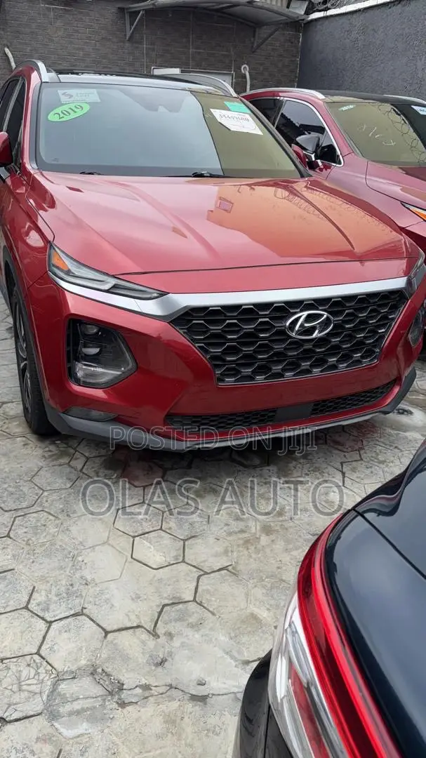 Hyundai Santa Fe 2019 Red
